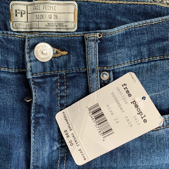 NWT FP Busted Knee skinny jeans. Size 24 - Picture 3 of 5